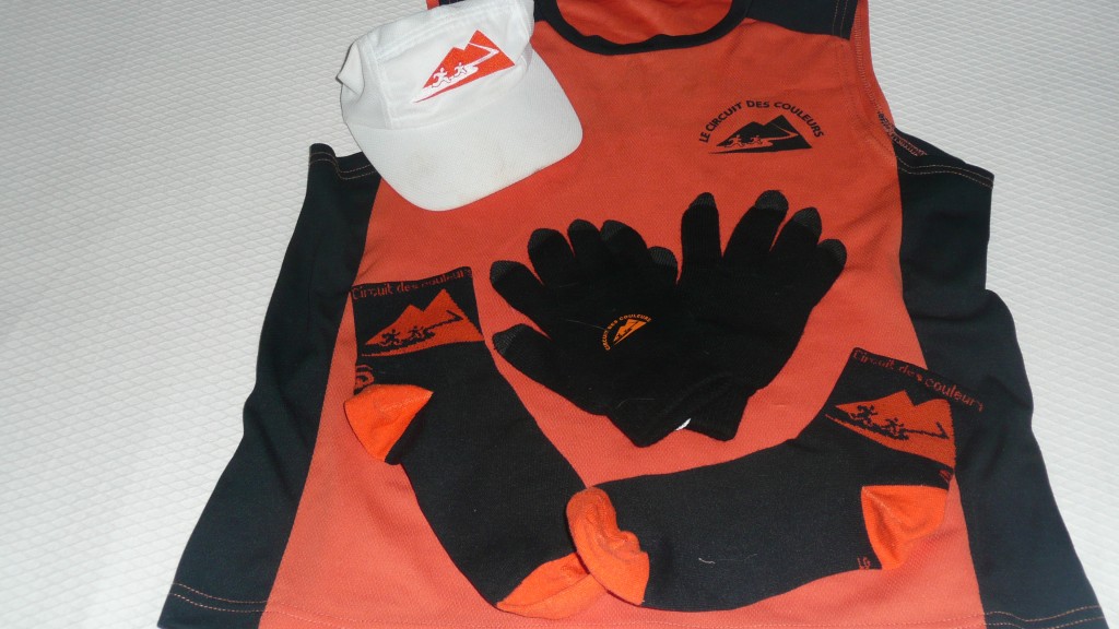 Casquette / camisole / gants / bas